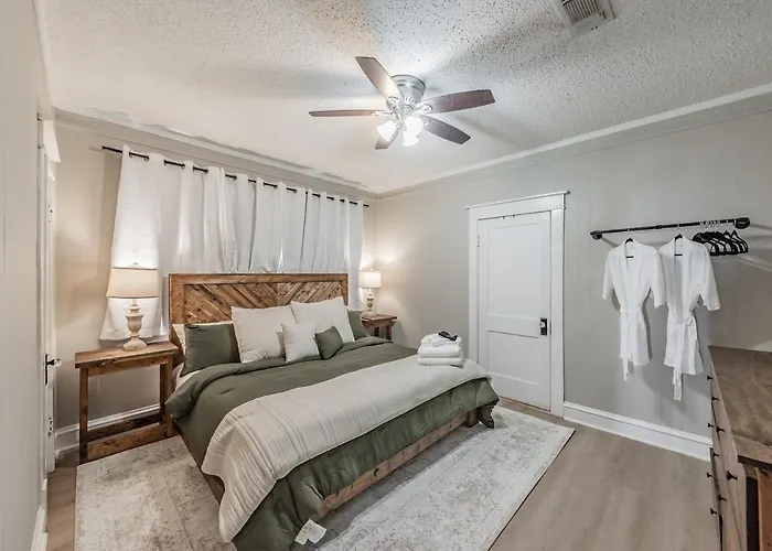 Privatunterkunft Walk To Tcu-boutique-sleeps 6-2 King Beds *