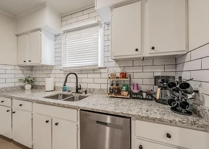 Walk To Tcu-boutique-sleeps 6-2 King Beds * Fort Worth