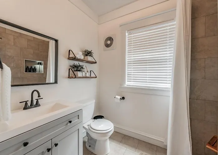 Privatunterkunft Walk To Tcu-boutique-sleeps 6-2 King Beds *